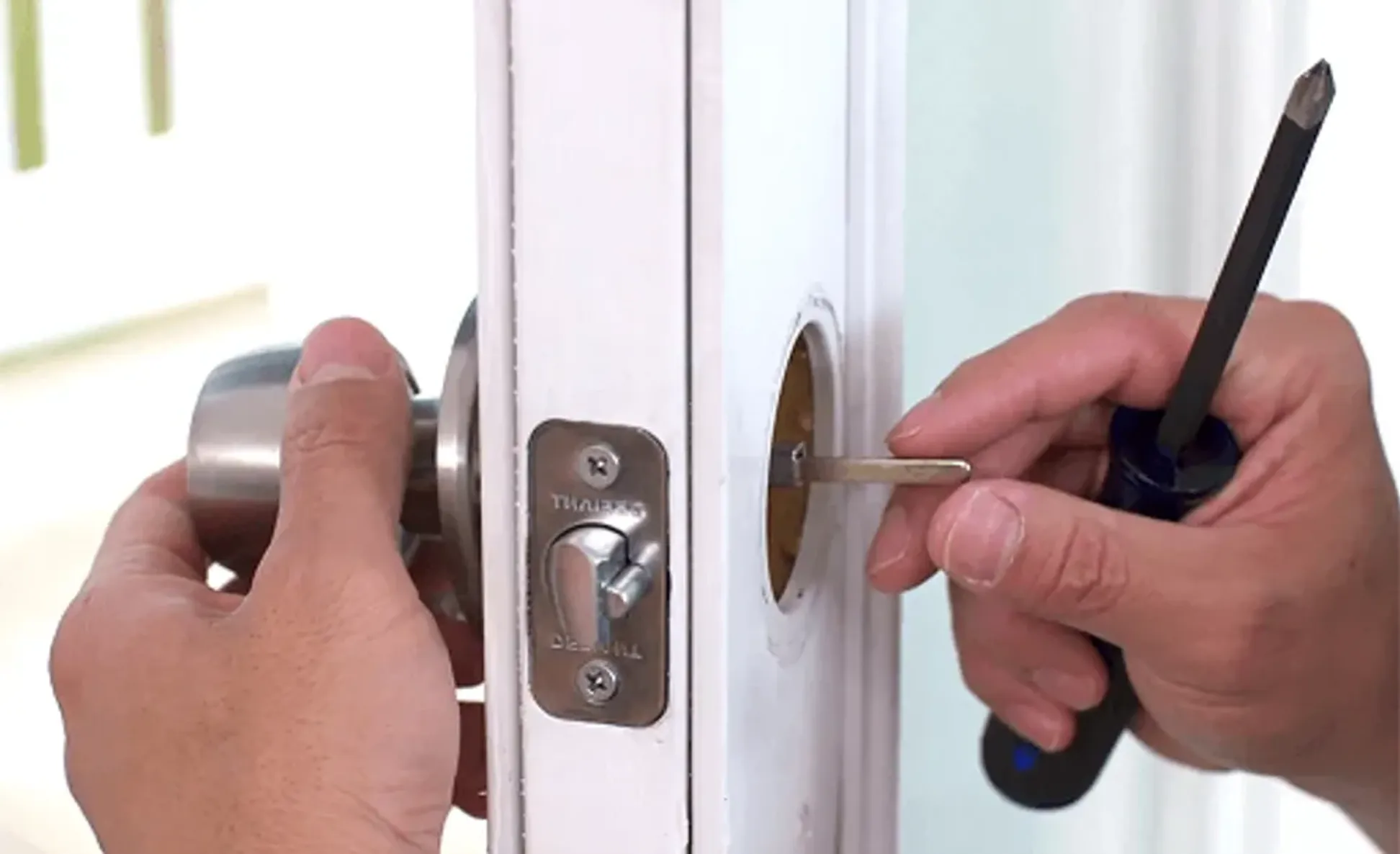 Professional door lock installation service